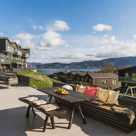 Large Luxurious Apartment With Private Terrace And Parking Apartment