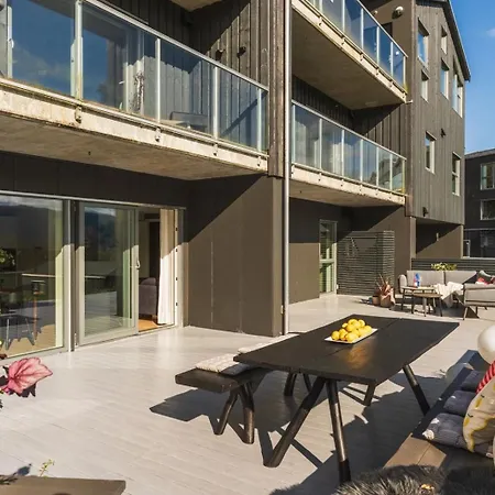 Large Luxurious Apartment With Private Terrace And Parking Apartment Bergen