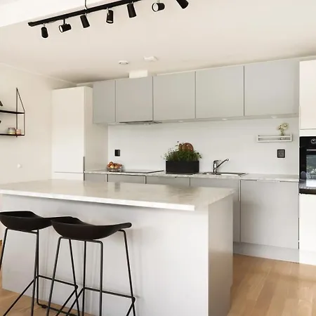 Apartment Large Luxurious Apartment With Private Terrace And Parking Bergen
