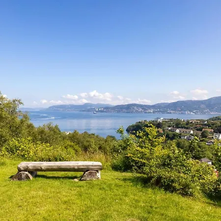 Large Luxurious With Private Terrace And Parking Apartamento