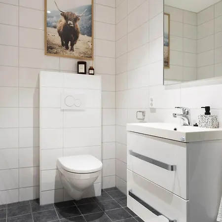 Apartamento Large Luxurious With Private Terrace And Parking Bergen