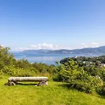 Large Luxurious With Private Terrace And Parking Lägenhet