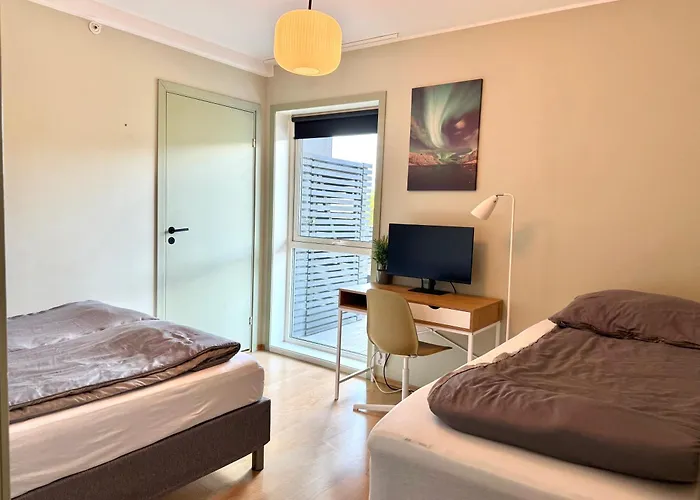 Large Luxurious With Private Terrace And Parking * Μπέργκεν